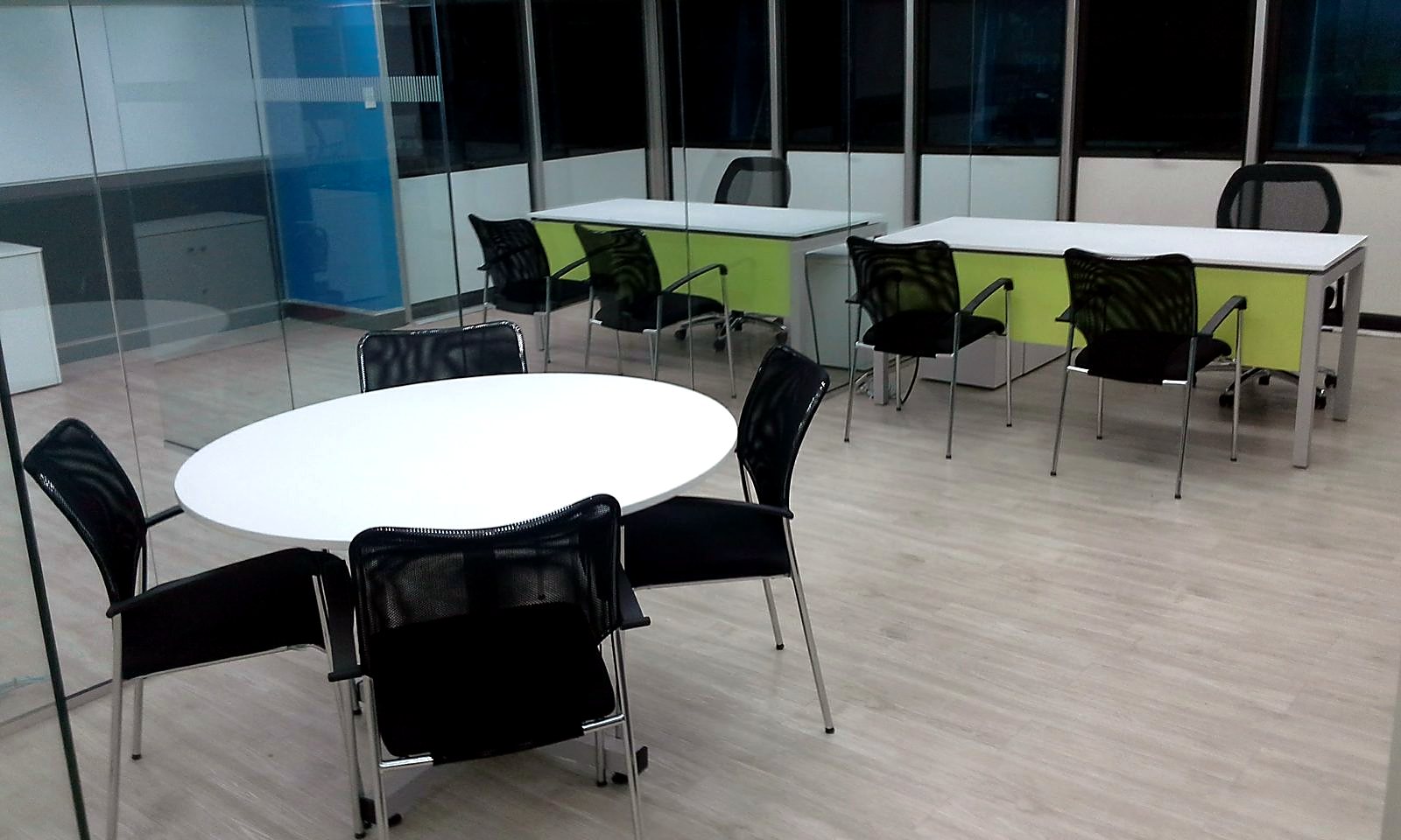 Mobiliario de oficina para BBVA