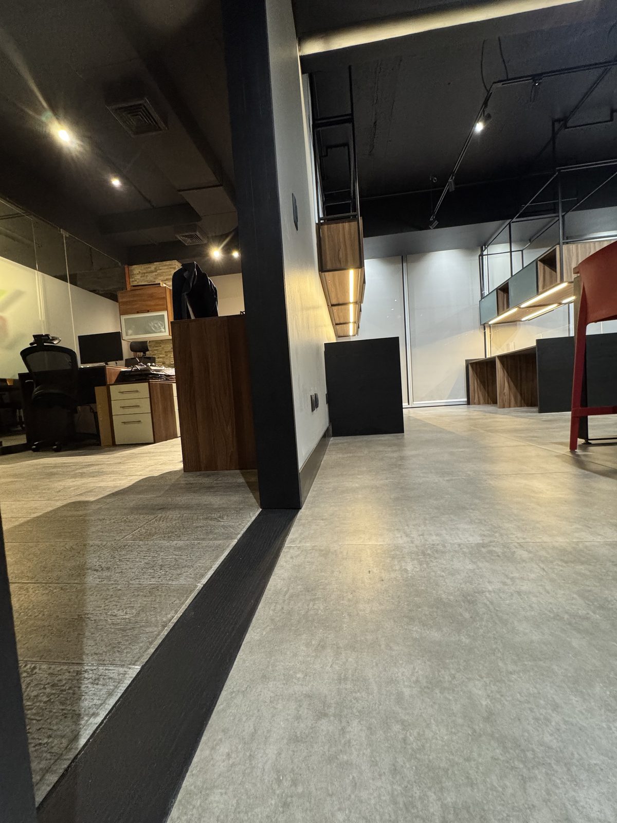 Pasillo de las oficinas RS